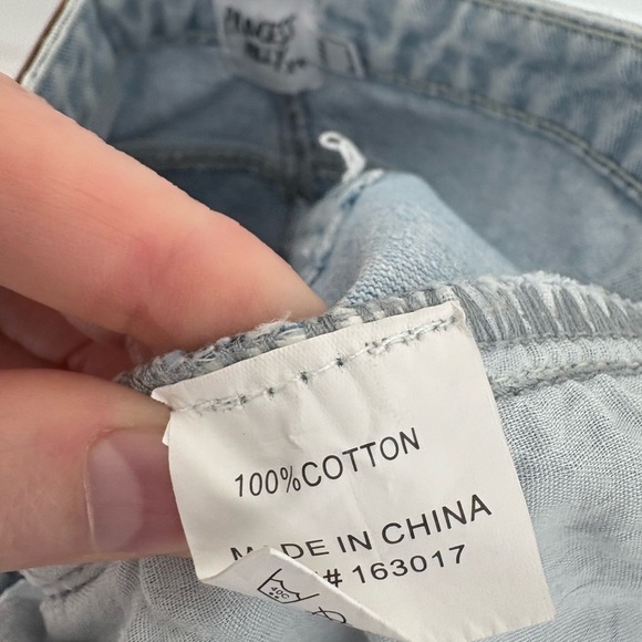 PRINCESS POLLY WIDE LEG CARGO JEANS LIGHT WASH DENIM 4 - Picture 7 of 7